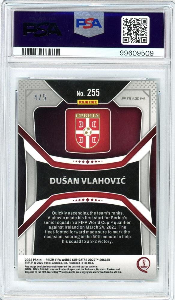 2022 Panini Prizm FIFA World Cup Dusan Vlahovic Base Breakaway Green Prizms Card graded PSA8