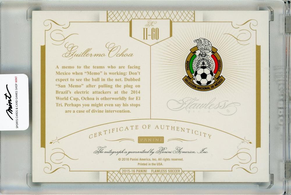 2015-16 Panini Flawless International Icons Emerald Autograph soccer card featuring Guillermo Ochoa