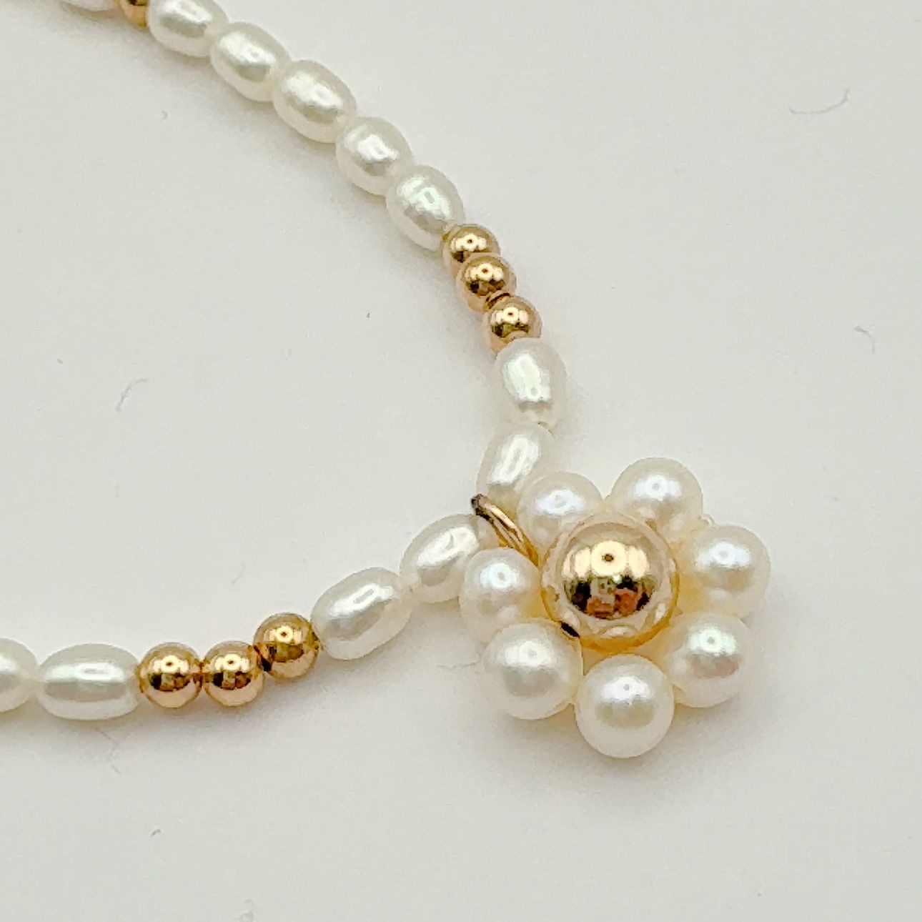 Mikimoto Gift Selection K14 gold necklace with 41 cm freshwater pearls on white background