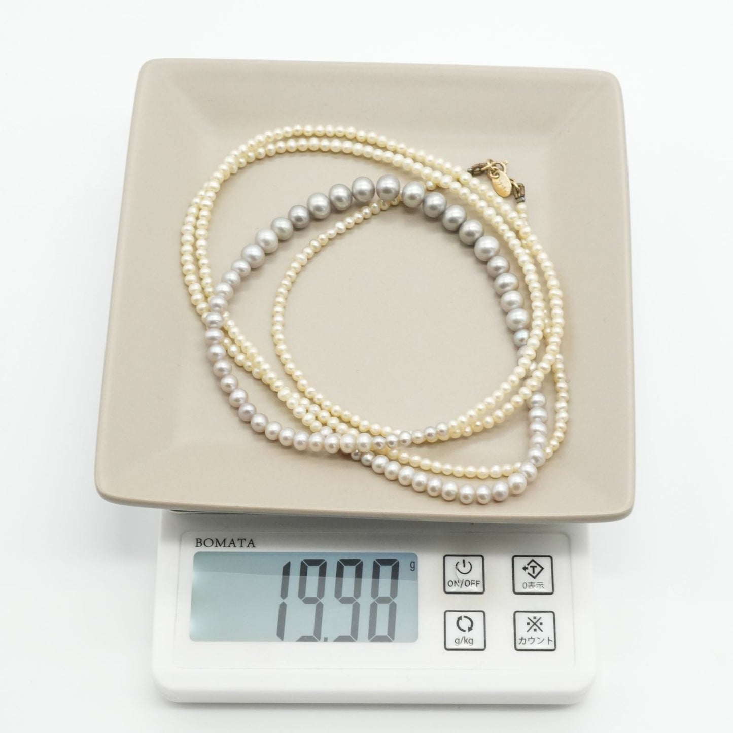 Agete K10 Pearl Long Necklace 25-2801 featuring delicate pearl accents on a fine gold chain