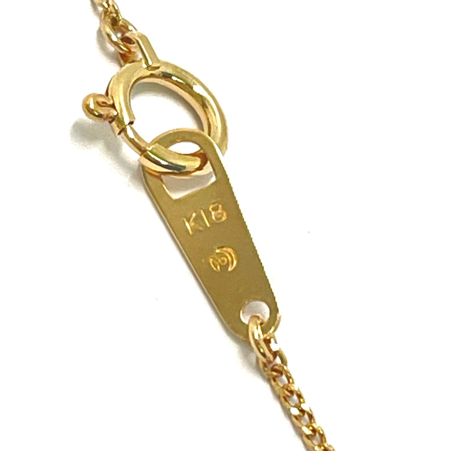 Tasaki Pearl Diamond Necklace with 7.8mm pearls set in 18K yellow gold and 40cm chain