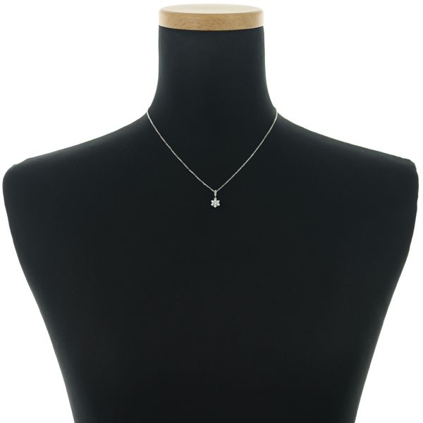Mikimoto 18K white gold necklace with 0.21ct diamond flower pendant, 40cm length