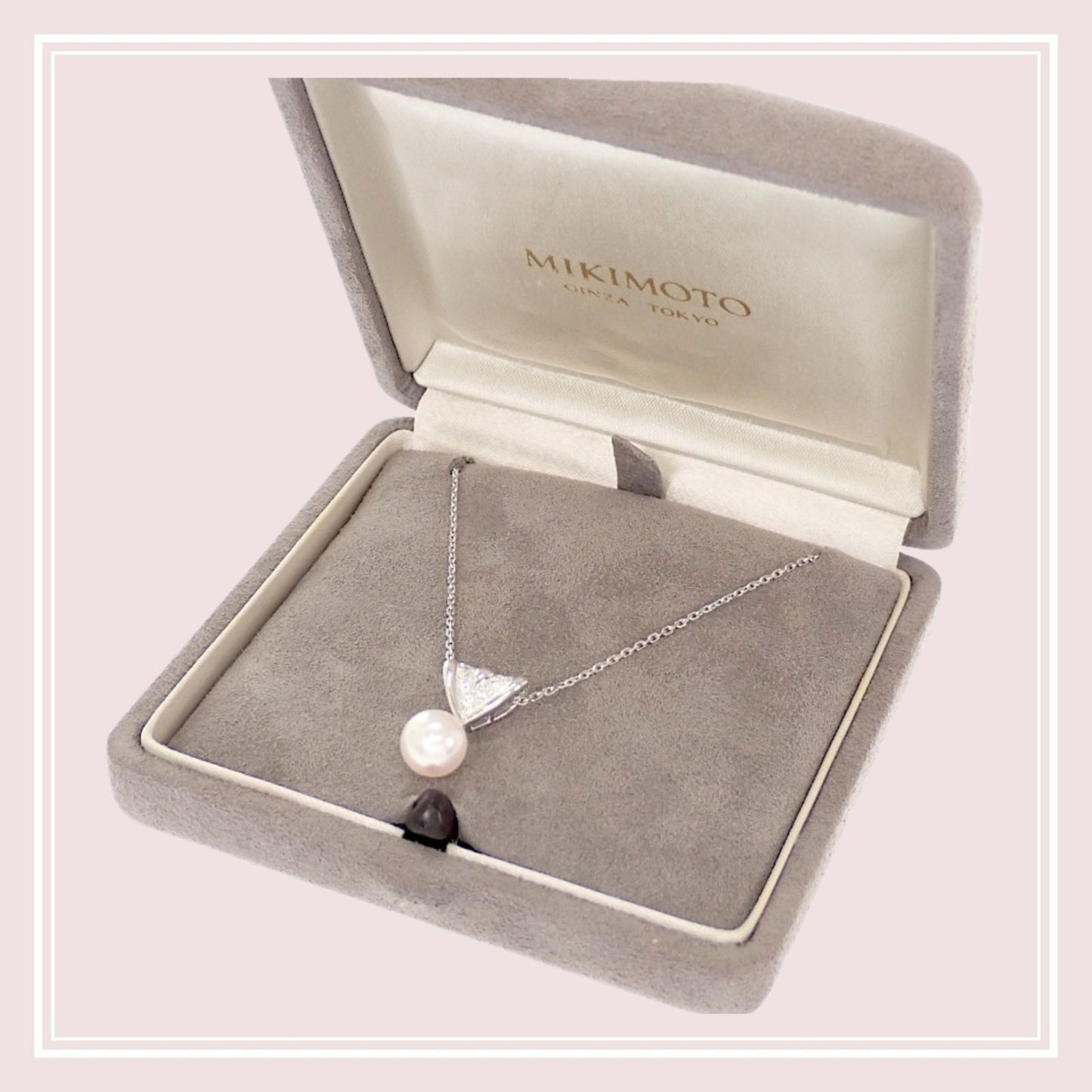 Mikimoto Akoya pearl pendant necklace in 18K white gold with diamond and 40cm chain