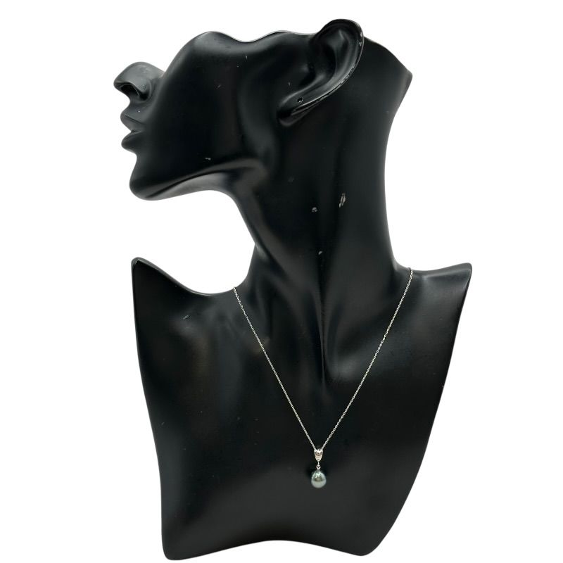 Mikimoto Perletta necklace in white gold K18WG featuring a single pearl pendant on a 38 cm chain