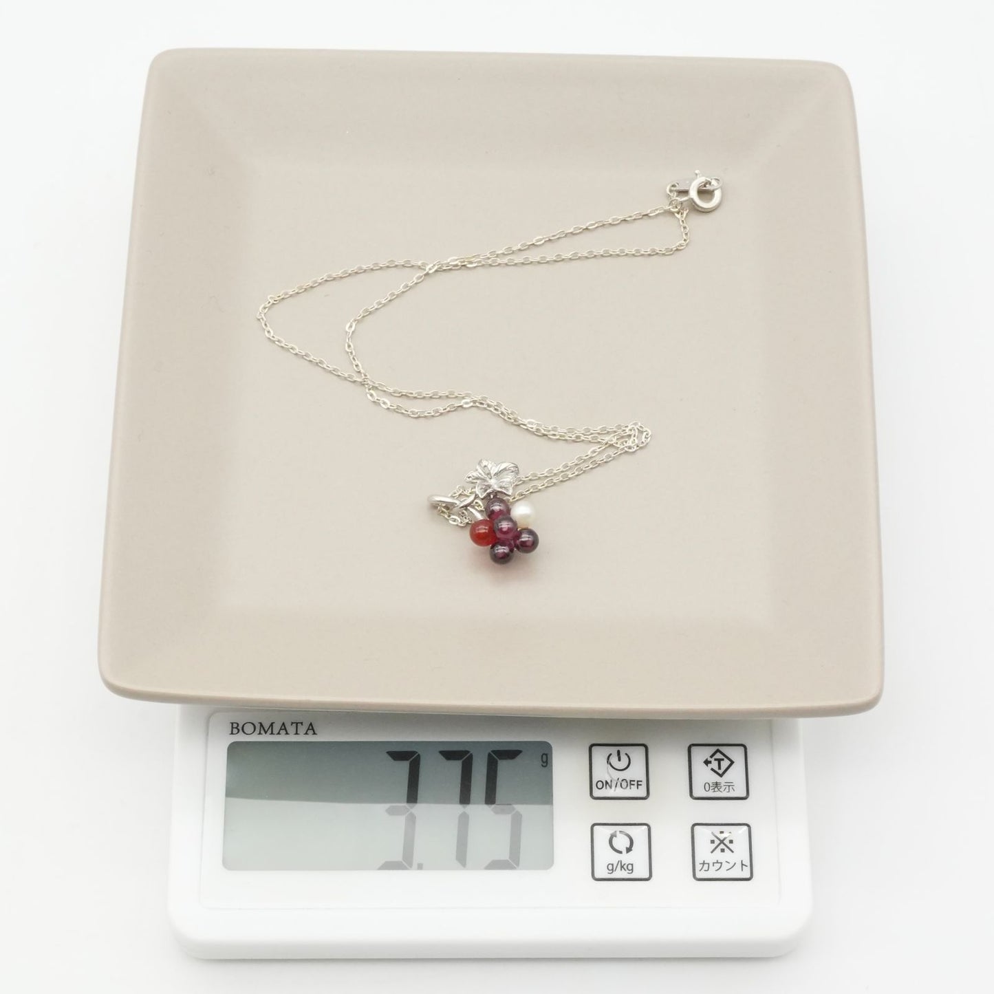 Mikimoto limited edition pearl and carnelian necklace brooch with K18 gold and Silver 925 clasp