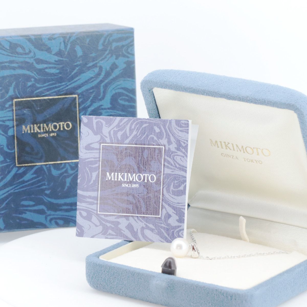 Mikimoto pearl necklace with 7.8mm pearls and 18K white gold chain, 38-40cm length