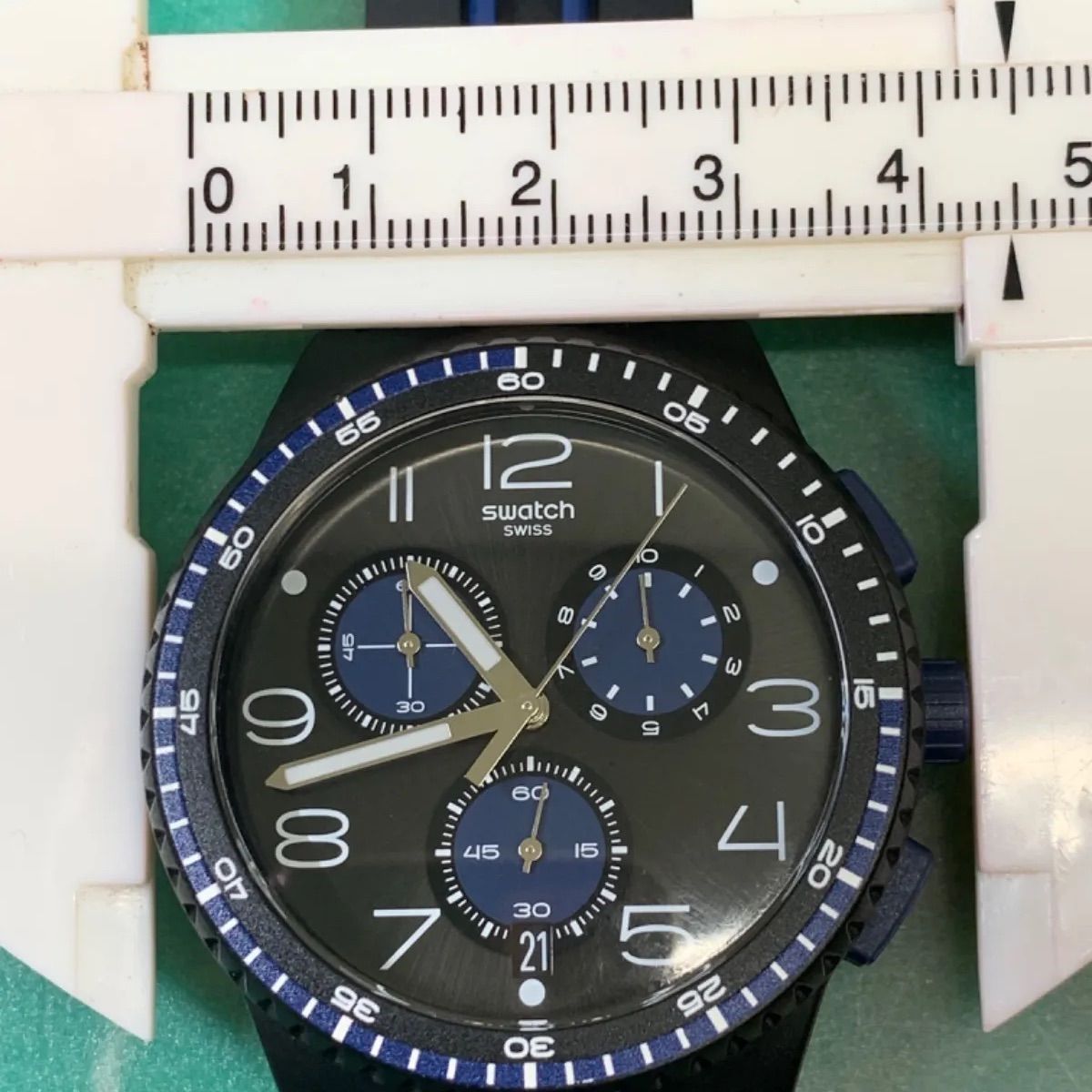 swatch V8 Quartz Men's — Japanese
