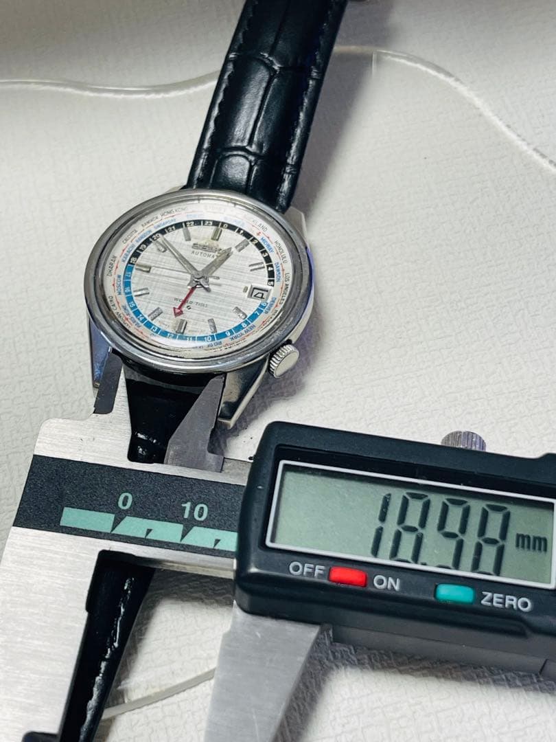 SEIKO 6117-6010 Automatic Men's Watch — Japanese