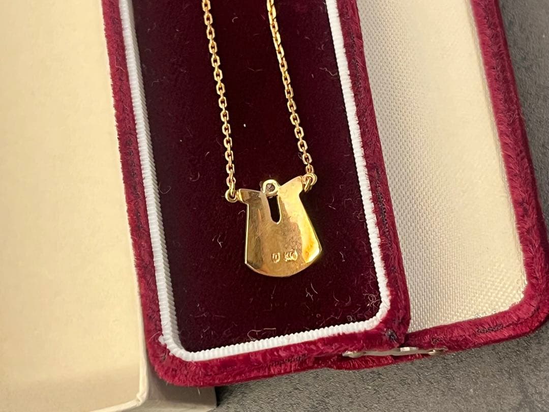 Tasaki 18K gold necklace with diamond decoration and gold chain