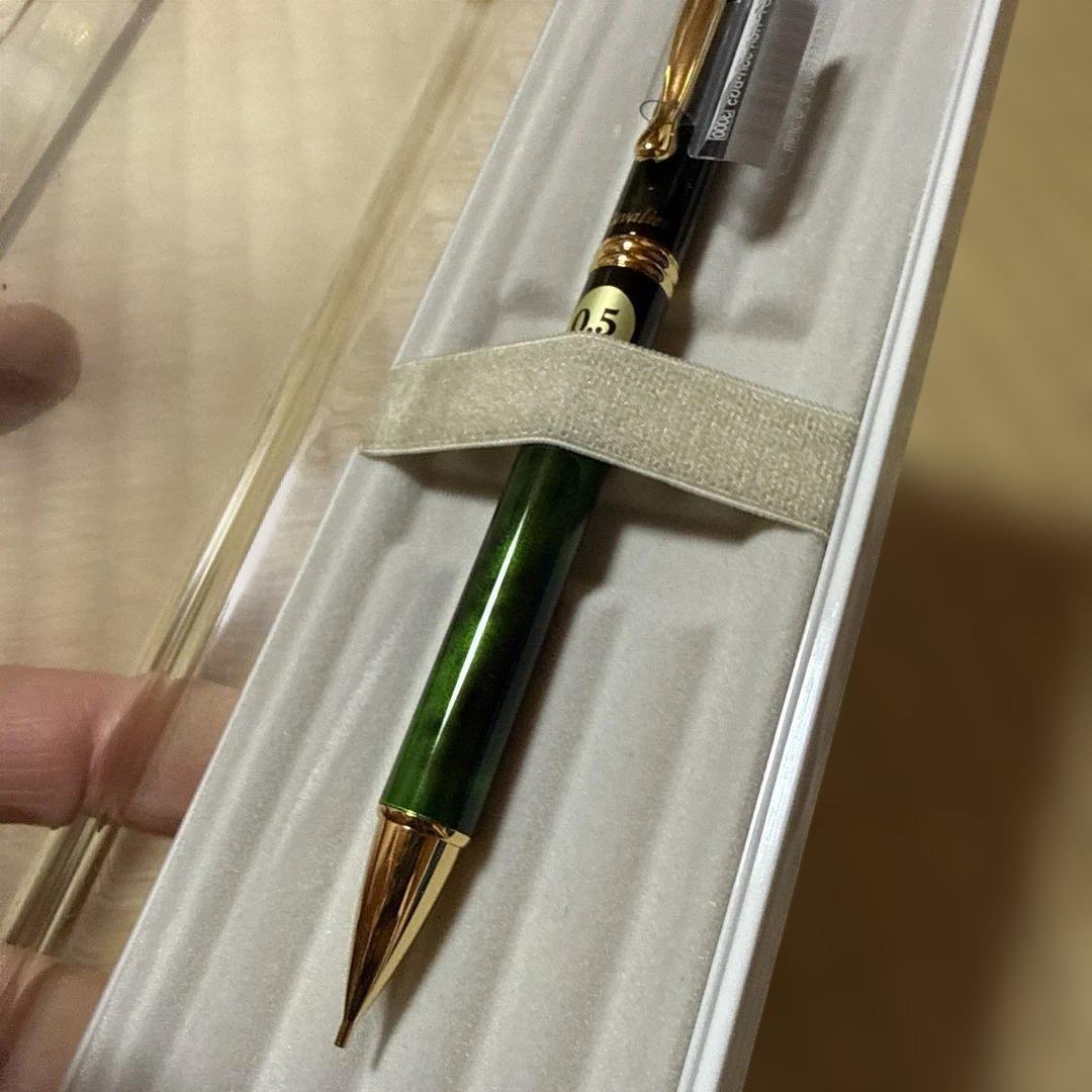 Pilot Cavale Marble Green mechanical pencil with marble pattern and green accents, new condition