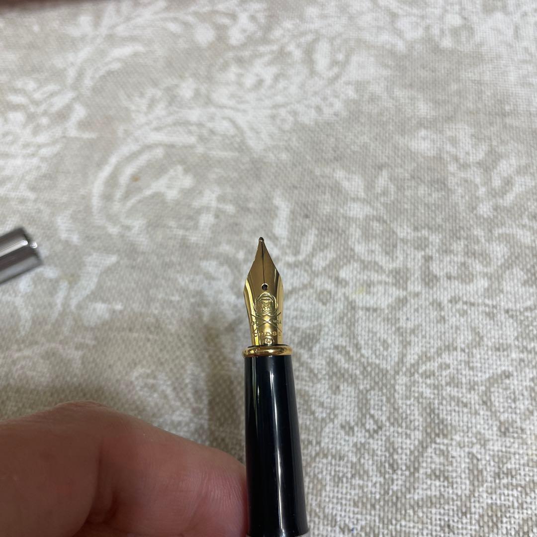Unused CROSS Inkless Fountain Pen No. 23 without converter shown on white background