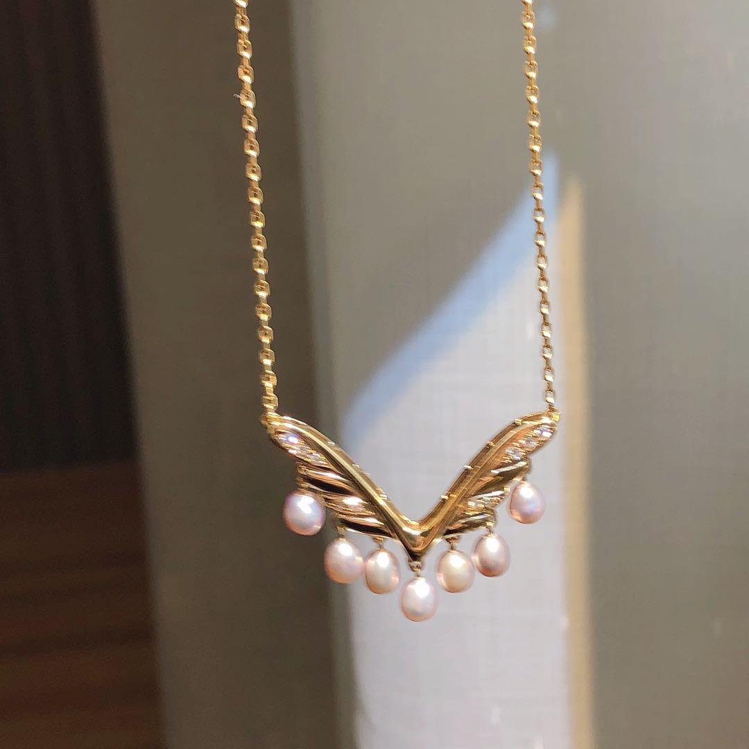 MIKIMOTO k18 gold necklace with 4mm white pearls on a 43cm chain