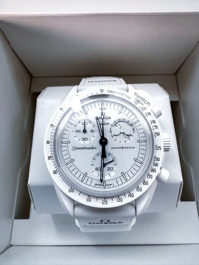 swatch MoonSwatch Snoopy Quartz Men's — Japanese