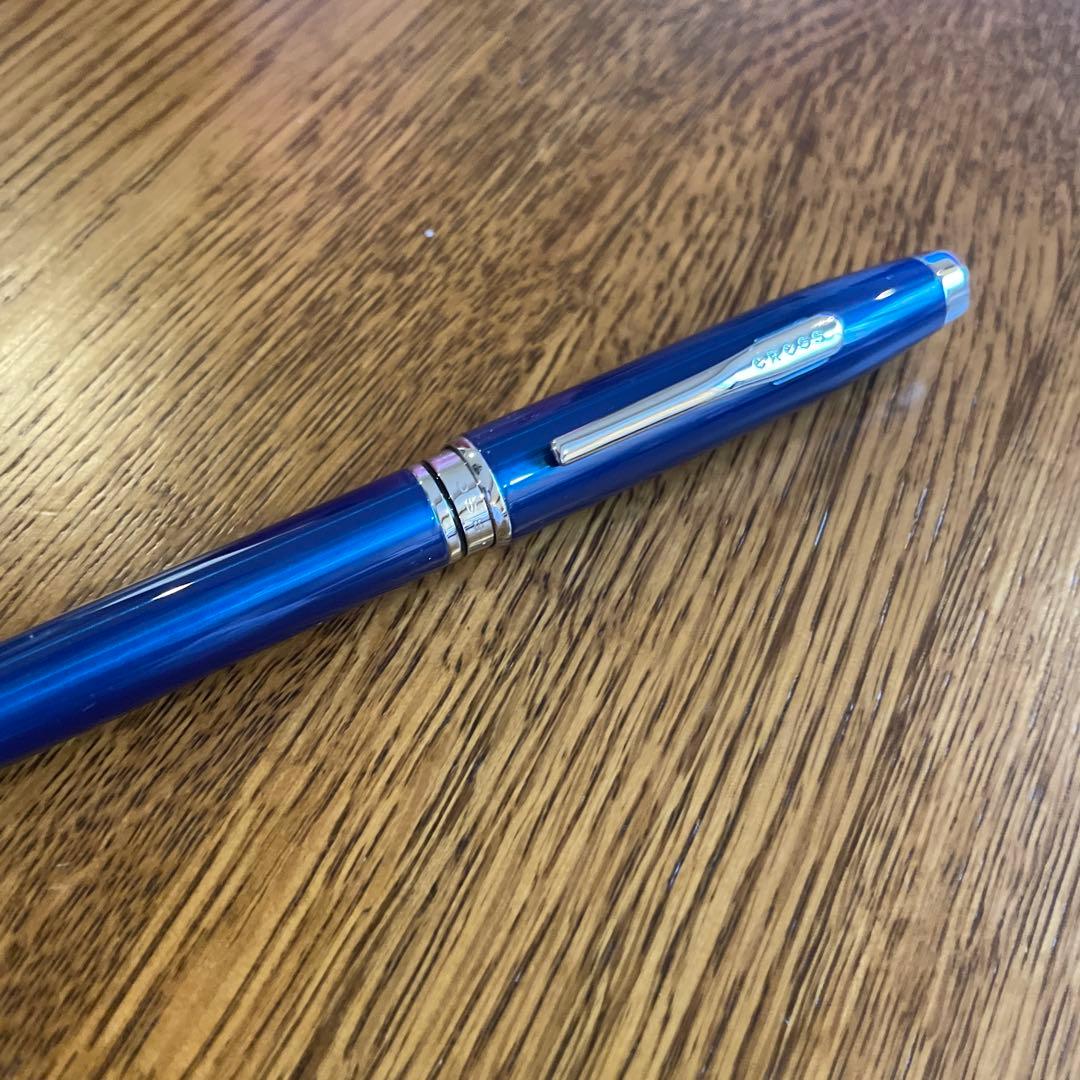 CROSS Pen No.78 ballpoint pen with oil-based ink and single ink color shown on white background