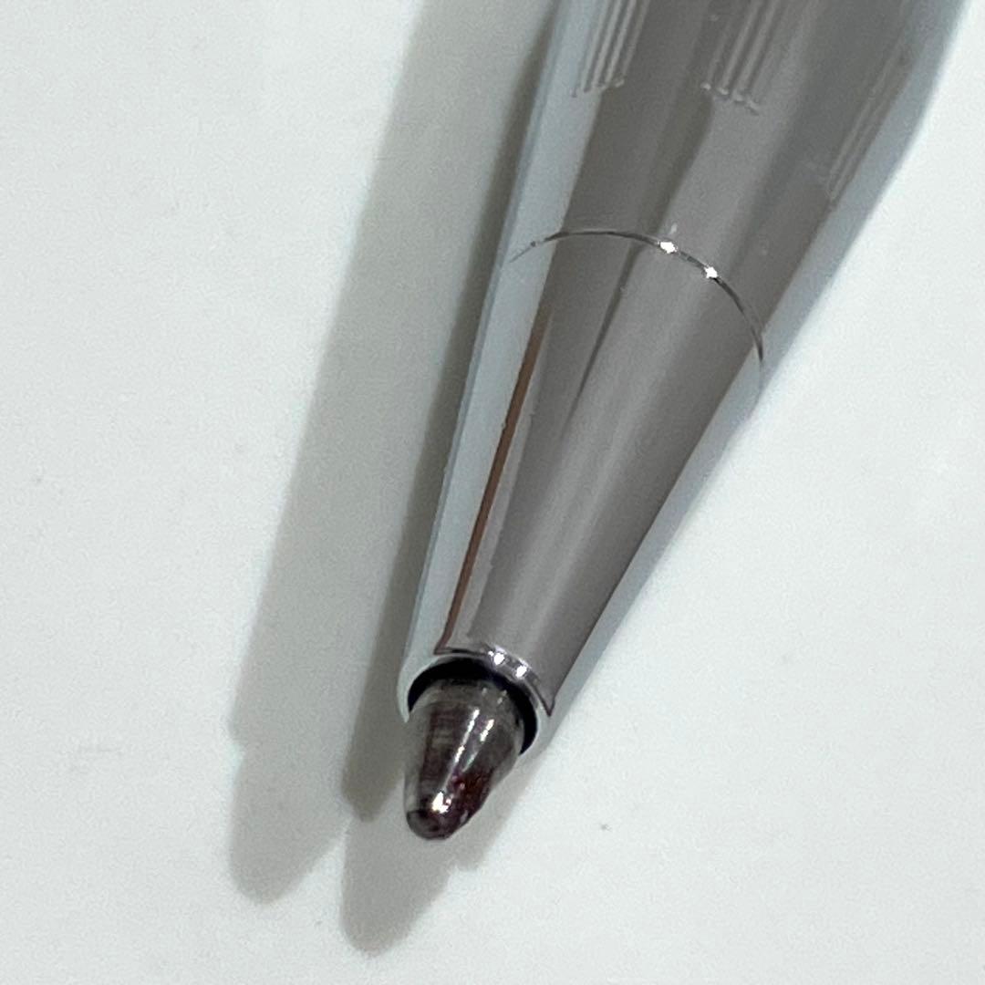 Garland and Cross silver ballpoint pen 2-piece set with sleek design and compact size