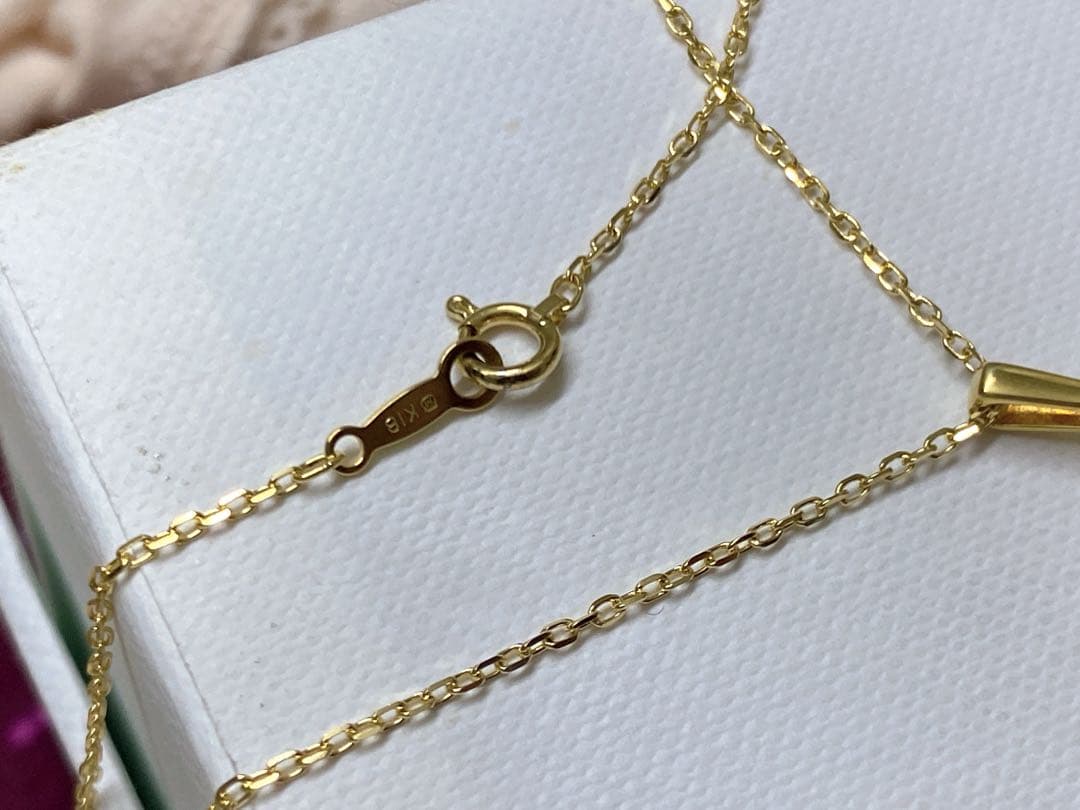 Mikimoto K18 yellow gold necklace with Akoya pearl and flower motif design