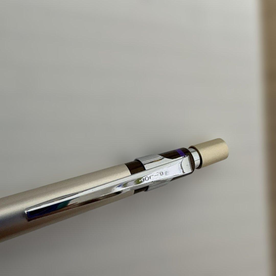 PILOT H-2083 0.3mm fineliner pen with fine tip and blue barrel shown on white background