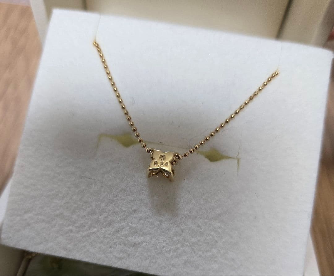 Tasaki 18k yellow gold diamond pendant necklace with 0.24ct diamonds and 39cm ball chain