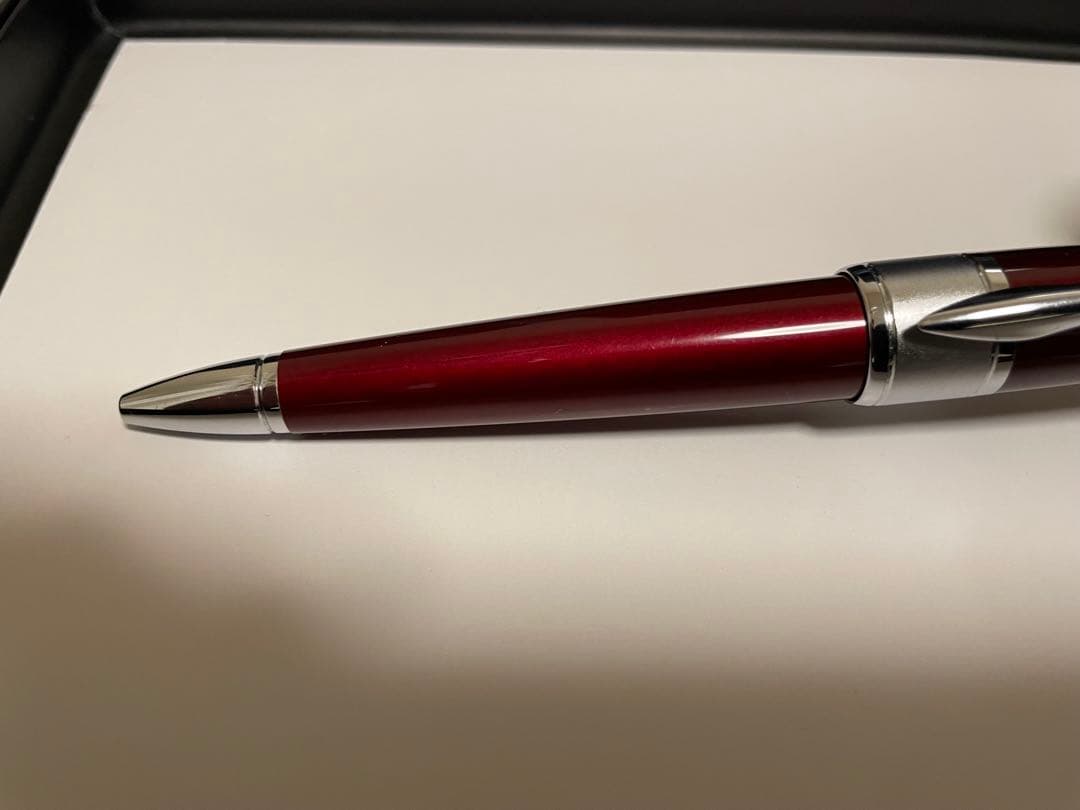 Kuro Cross Apogee AT0122-3 ballpoint pen in dark red Bordeaux color on white background