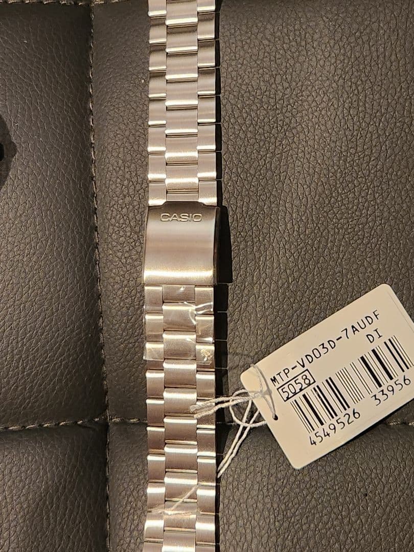 CASIO MTP-VD03D-7A Quartz Men's Watch — Japanese