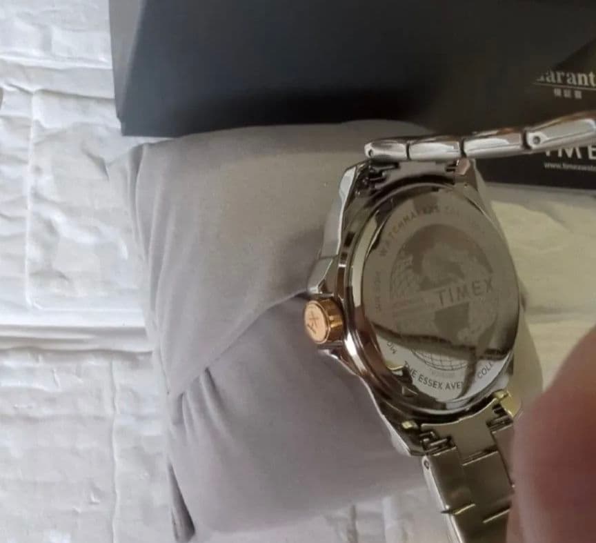 TIMEX ESSEX AVENUE Quartz Men's Watch — Japanese