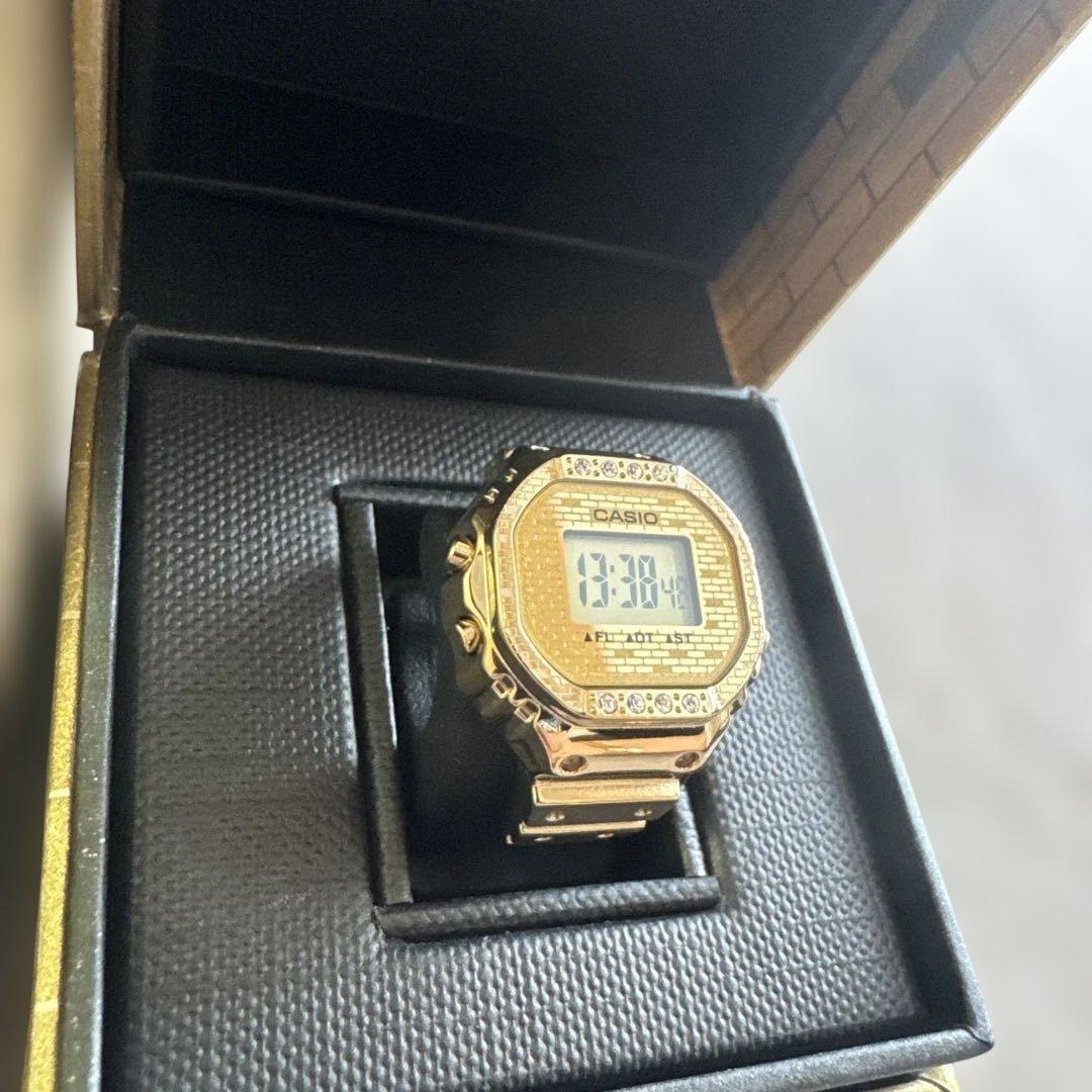 CASIO CRW-001JB-9JR Digital Men's Watch โ Japanese