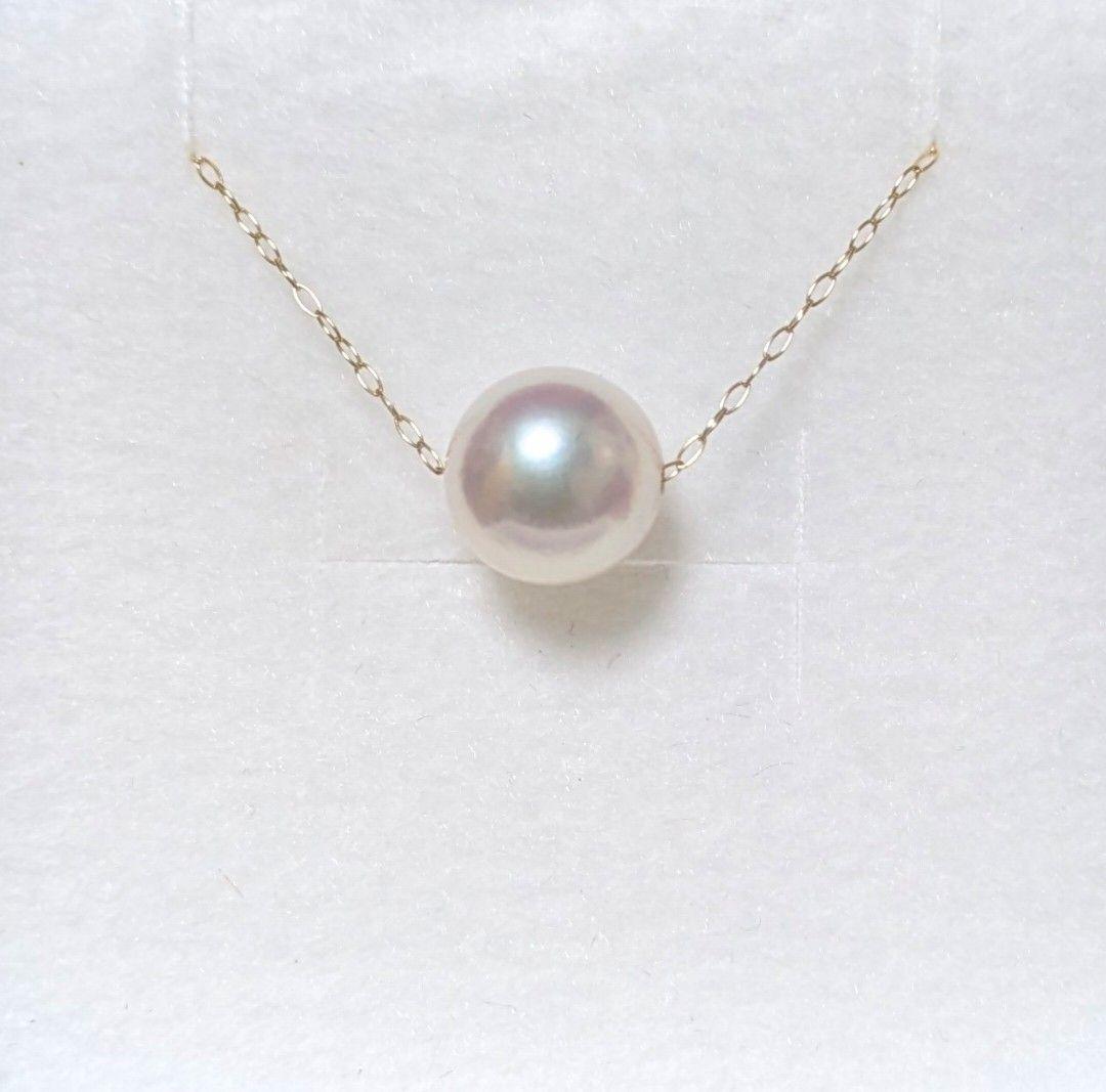 Kuro Pearl Necklace featuring round 8.7mm white green pink Akoya pearls on 40cm K18 gold chain