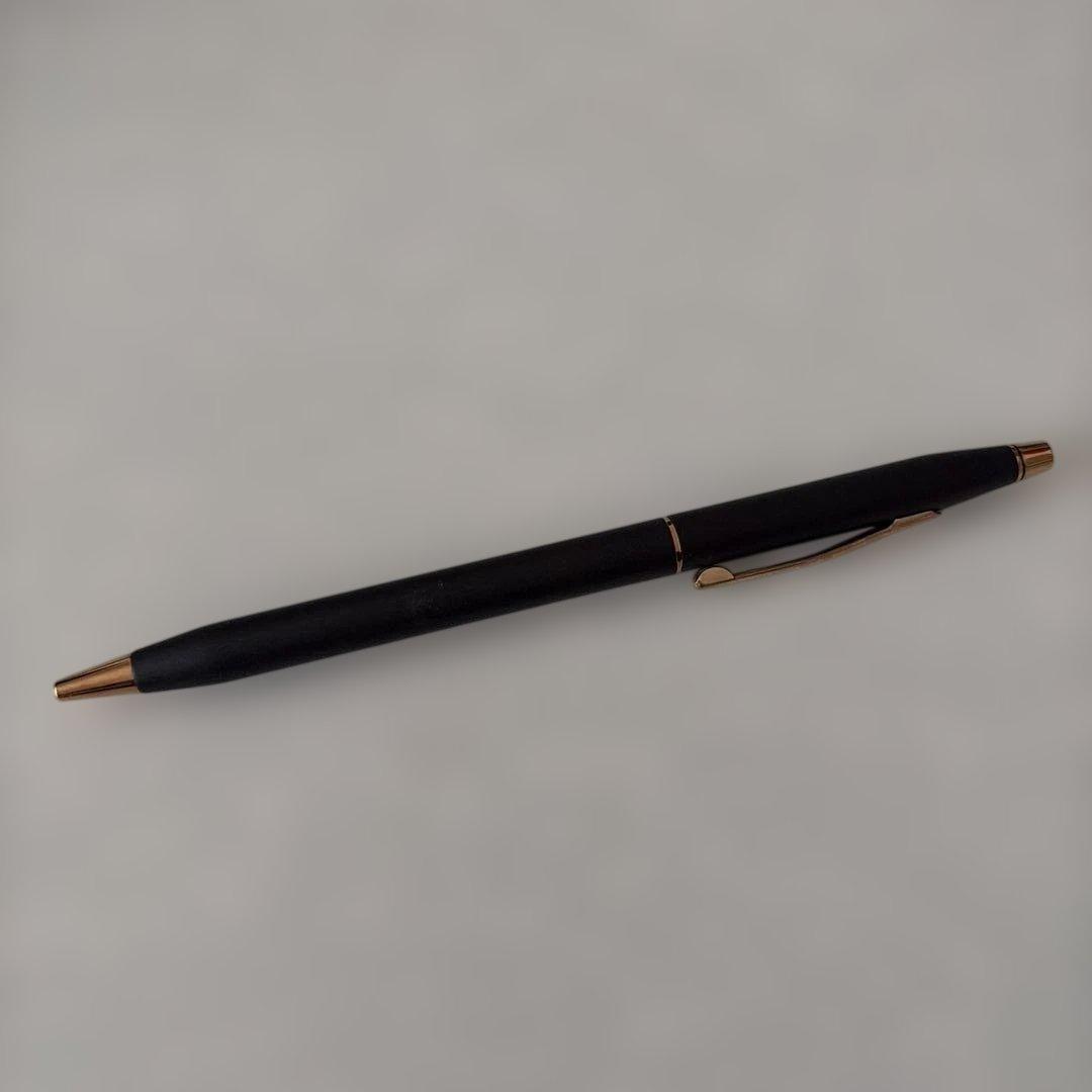CROSS Ballpoint Pen 2502 in black with a dedicated case shown on a white background