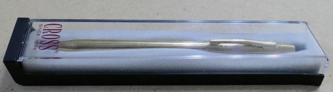 CROSS Classic Century gold ballpoint pen with 1/20 10KT gold filled body and clip, 135 mm length