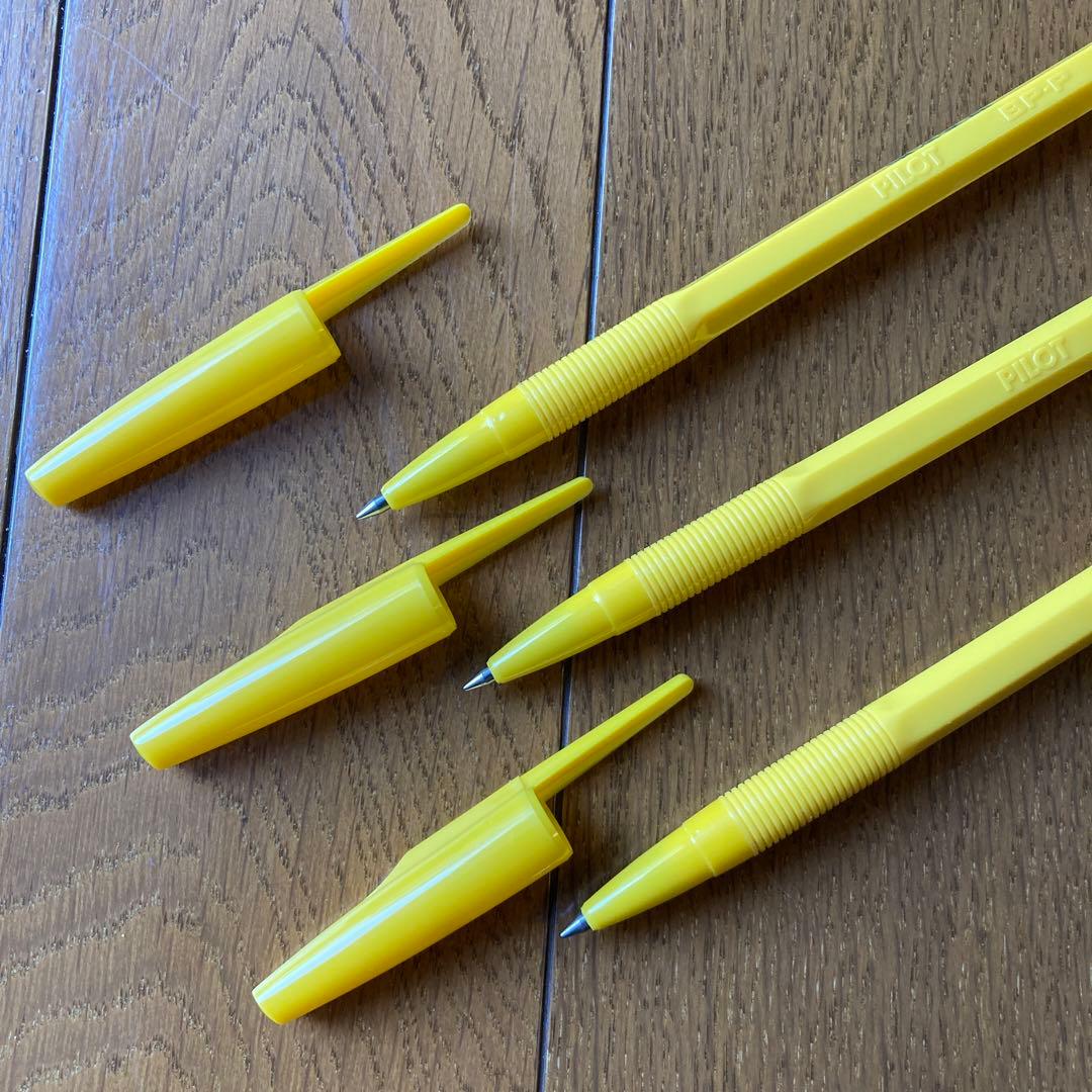 Set of three Meiji Life Pilot BP-P black ballpoint pens with plastic bodies from 1987 and 1989