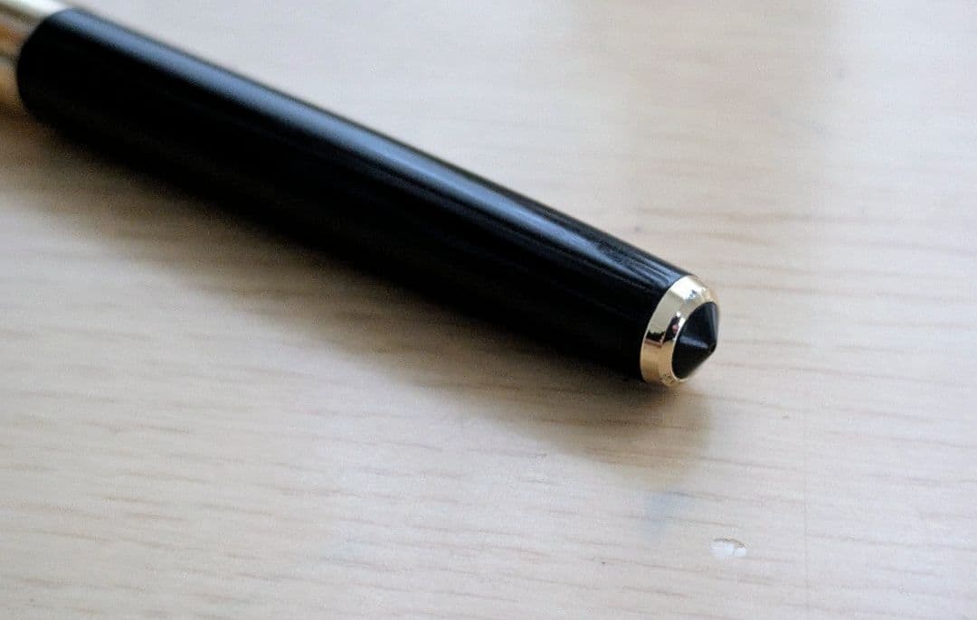 Pilot Super 100 fountain pen with 14K fine gold nib and cap with movable clip