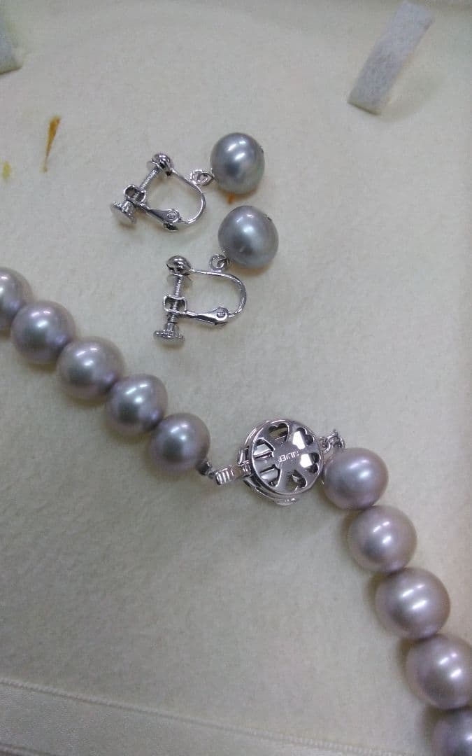 Akwoy large 11mm real pearl necklace with silver clasp and matching dangling pearl earrings