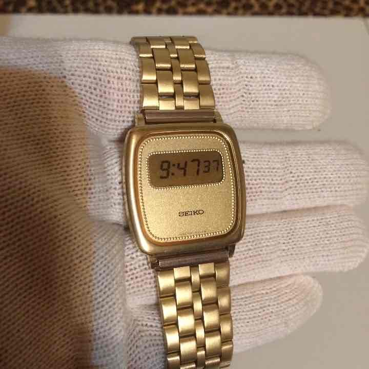 SEIKO 5606-7000 Digital Men's Watch — Japanese