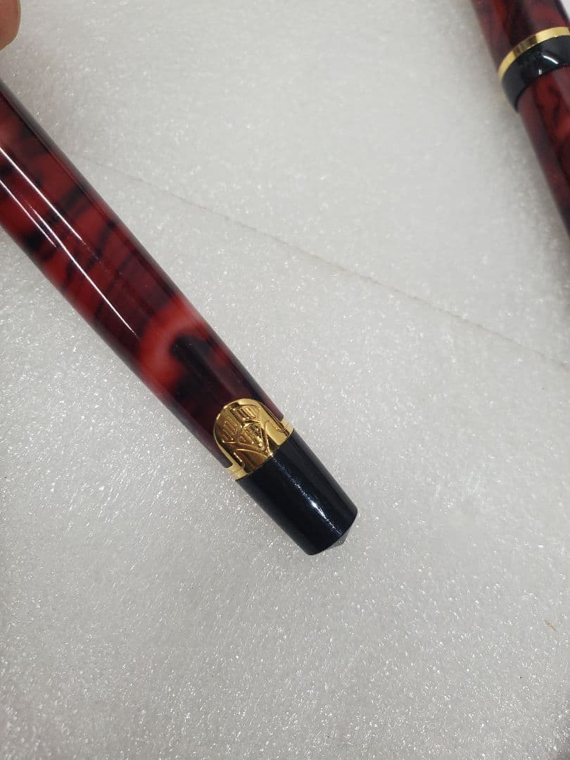 WATERMAN fountain pen and ballpoint pen set with stained and scratched case