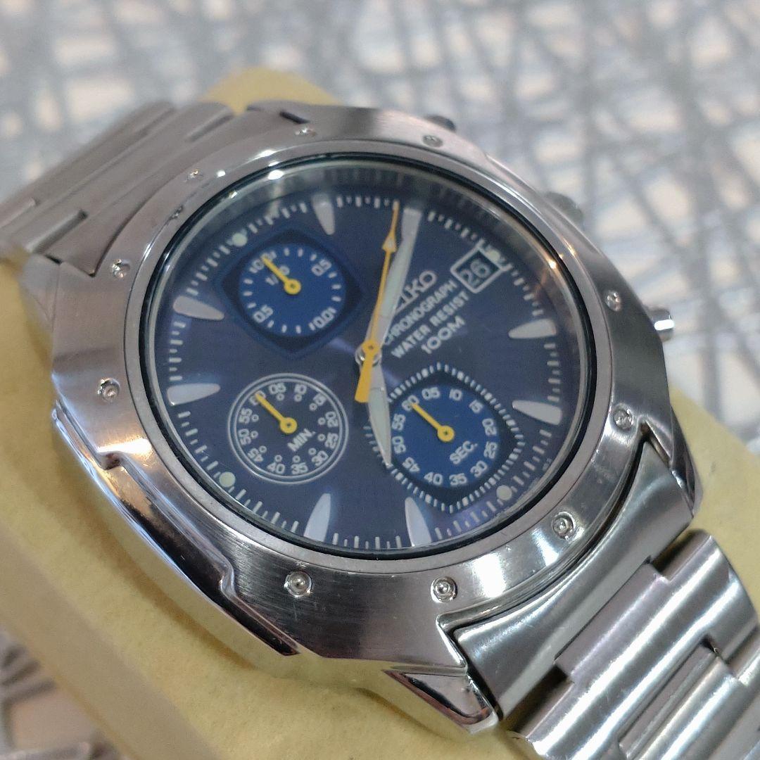 SEIKO V657-9060 Quartz Men's Watch — Japanese