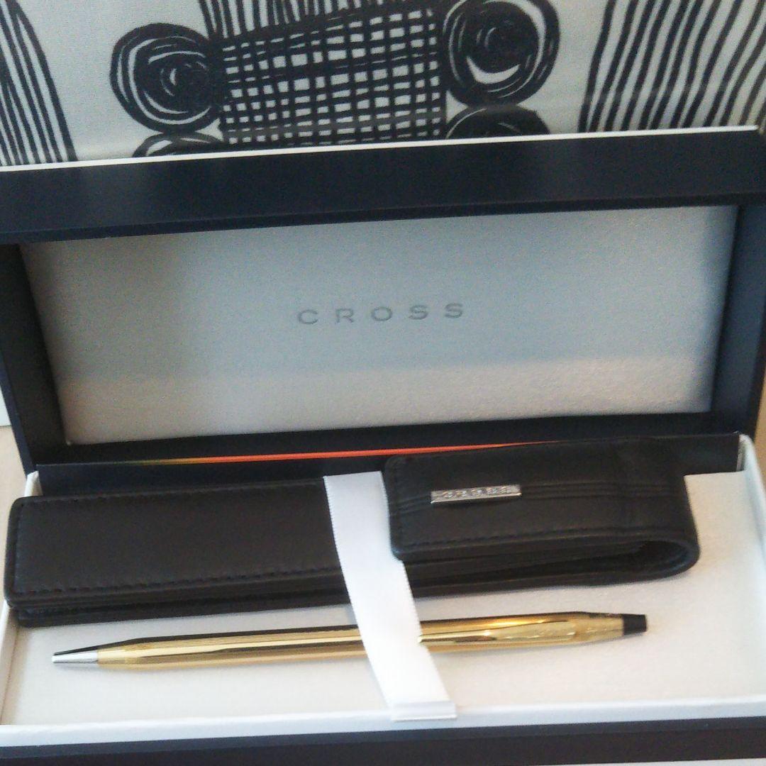 Kuro Gold 10KT ballpoint pen with gold plating showing slight darkening on the tip