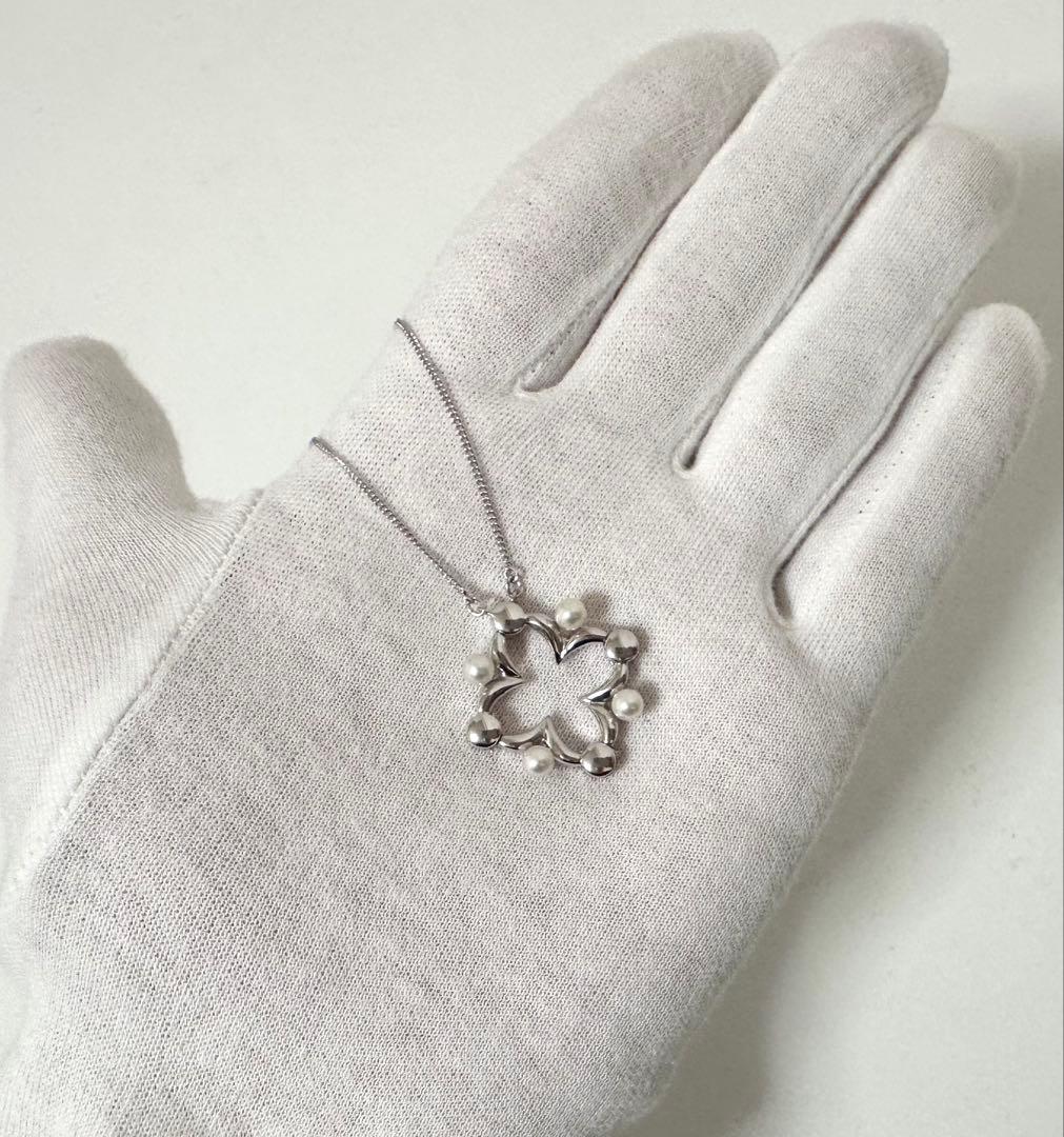 TASAKI Akoya baby pearl necklace with silver clover motif pendant and adjustable chain