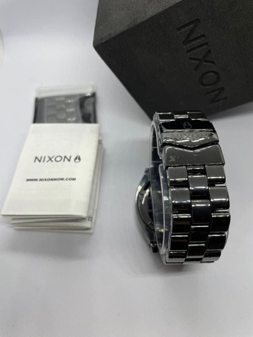NIXON A045-0</end> Analog Men's Watch — Japanese
