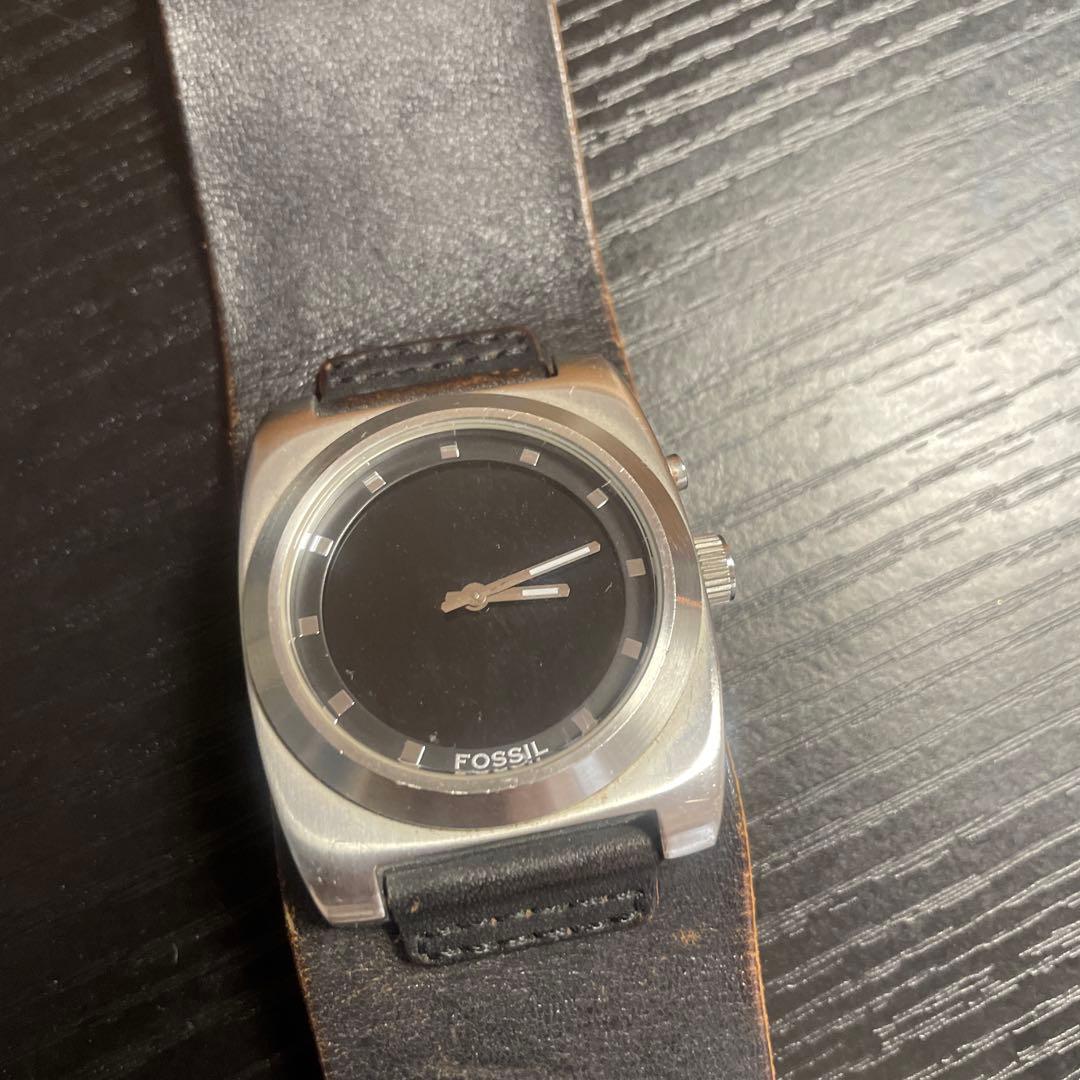 FOSSIL Leather Band Series Men's Watch — Japanese