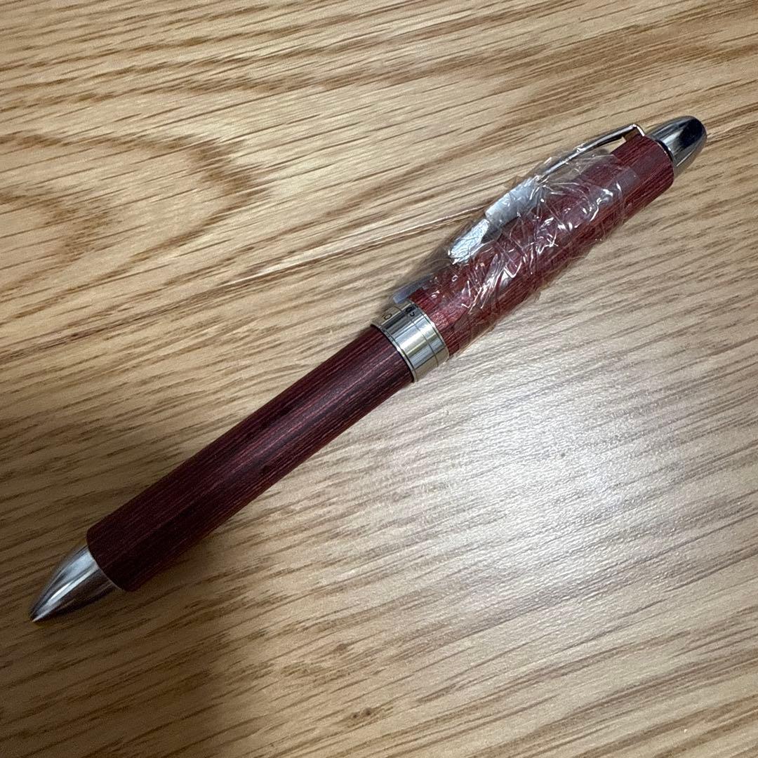 Pilot LEGNO Regno ballpoint pen with 0.5 tip in deep red color shown on white background