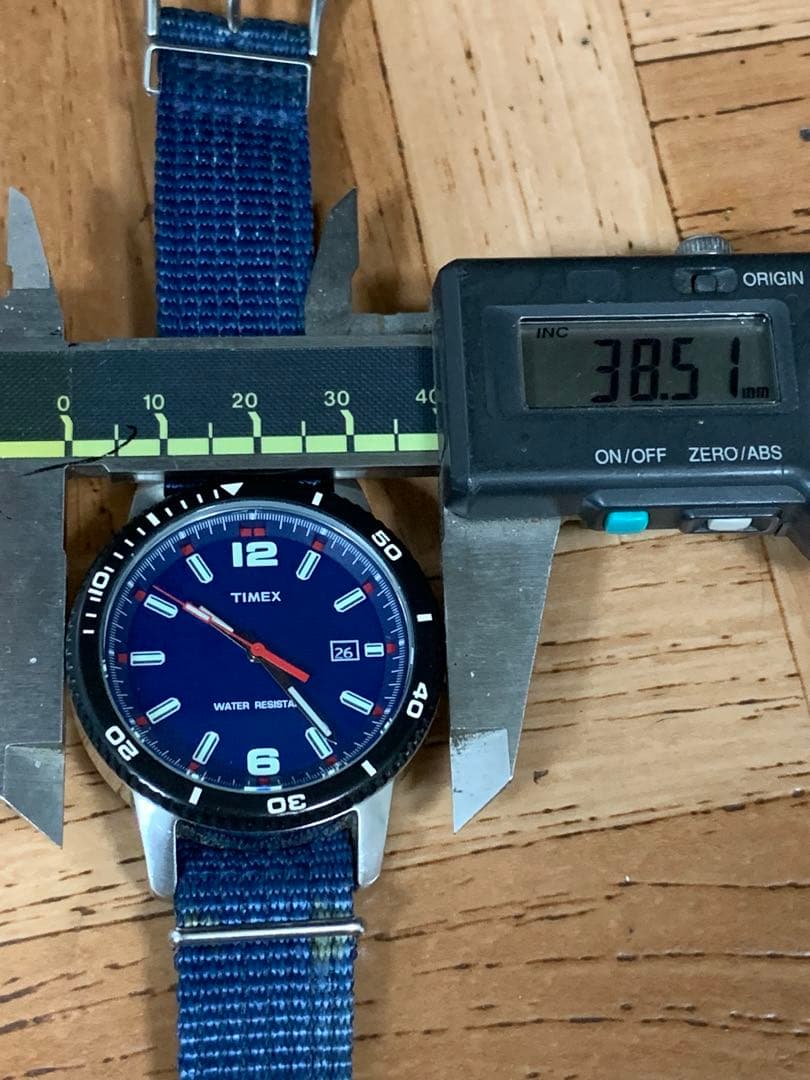 TIMEX T2N664 Quartz Men's Watch — Japanese