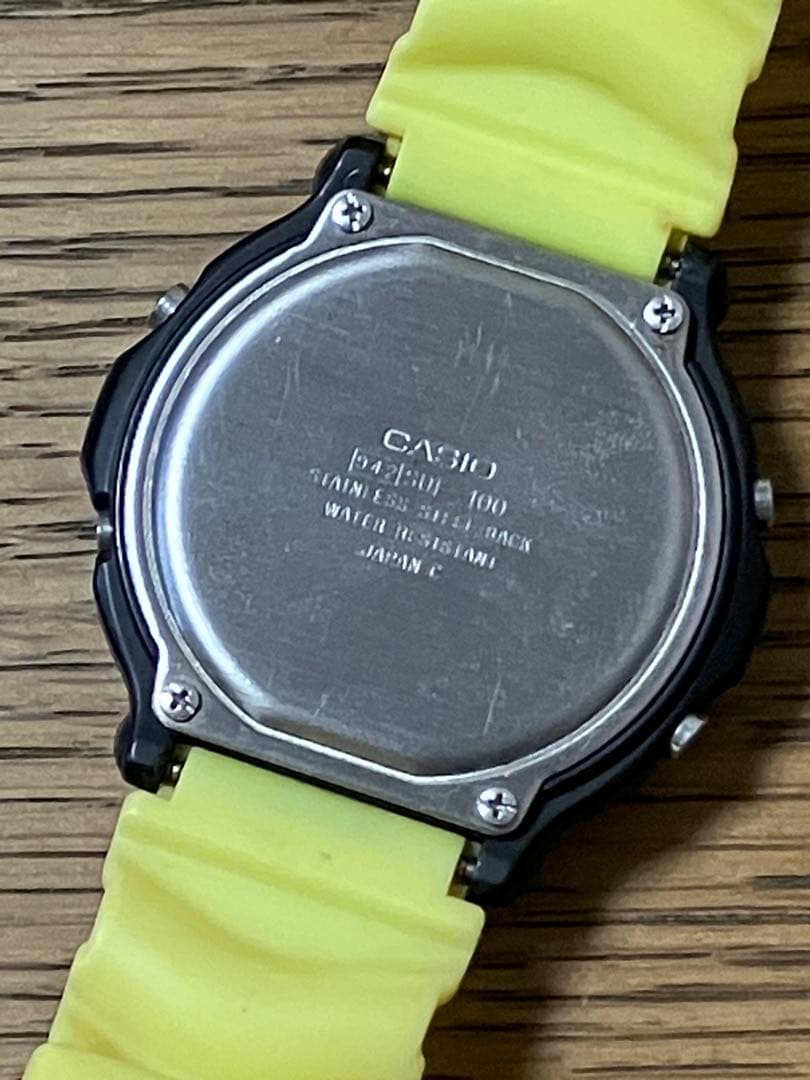 CASIO SUF-100 Digital Men's Watch — Japanese