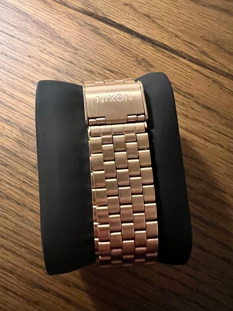 NIXON The Time Teller Minimal Gold Quartz Men's Watch — Japanese