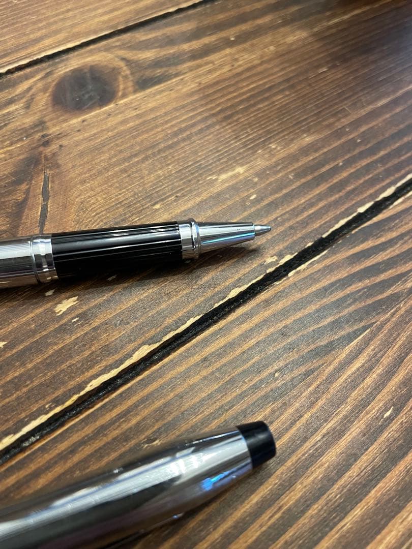 CROSS ballpoint pen body in silver color with sleek and elegant design