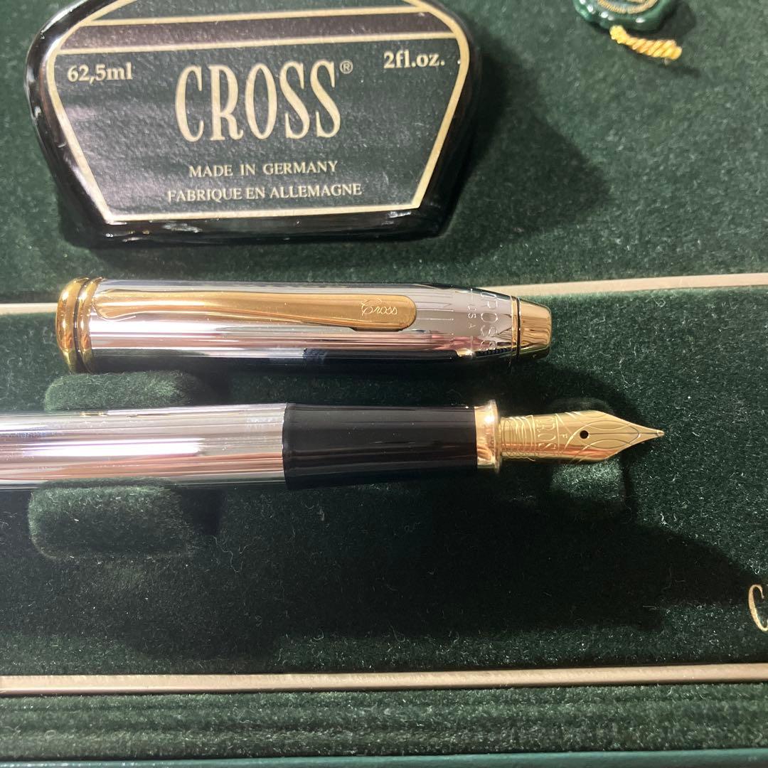 Cross Townsend Fountain Pen in Medalist color with fine gold-plated nib and included converter cartridges and black ink bottle