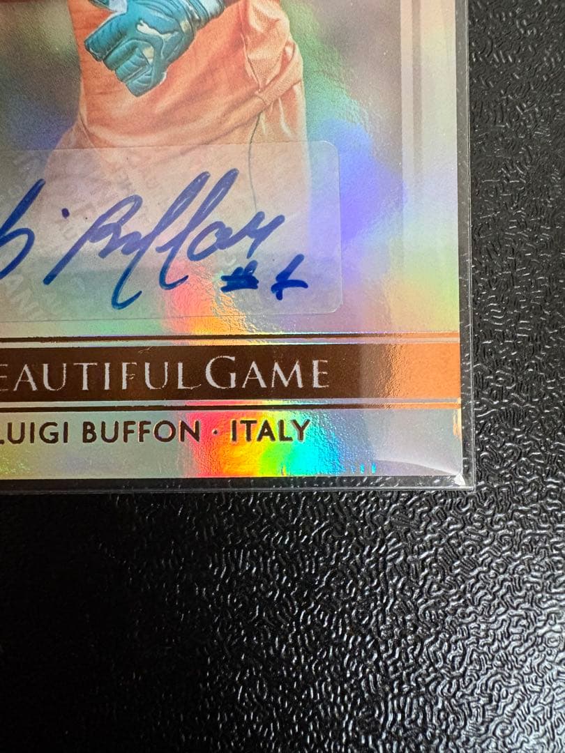 Gianluigi Buffon Autographed Card — Japanese