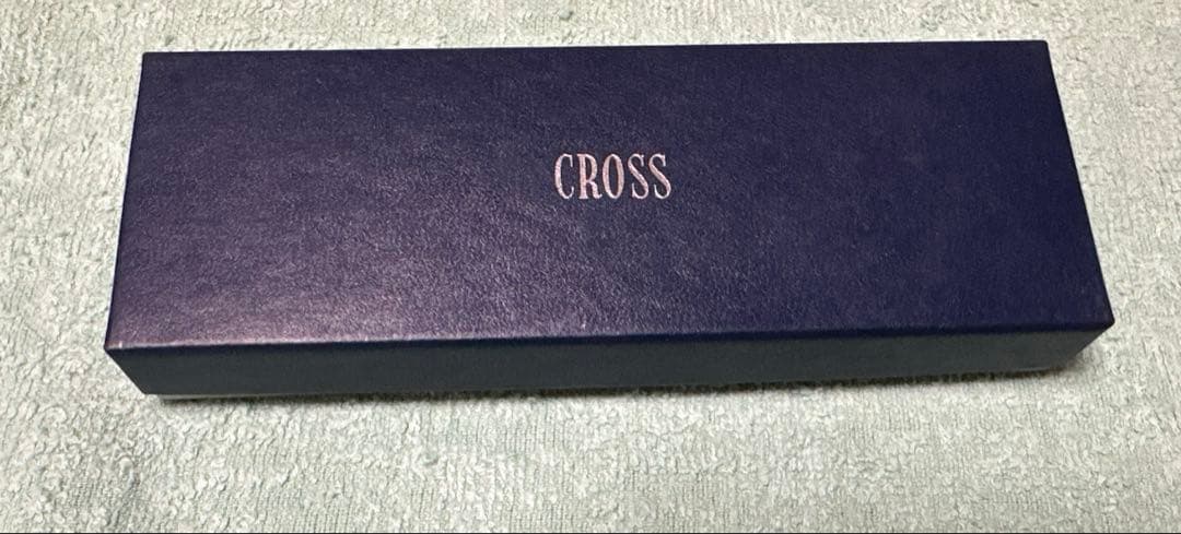 CROSS Ballpoint Pen in silver metal with simple and sophisticated design