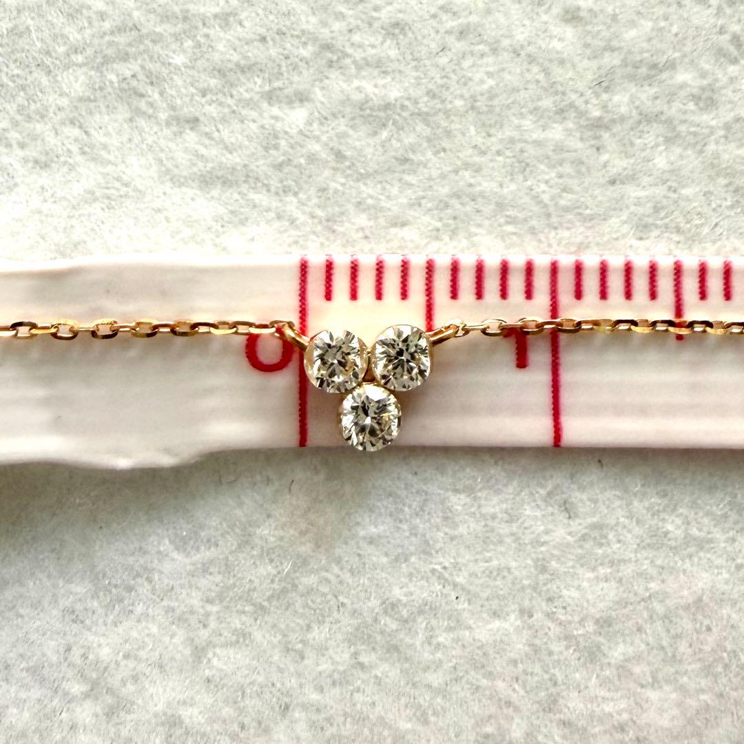 Agete necklace with three 0.15ct diamonds set in K18 gold on a 40cm chain