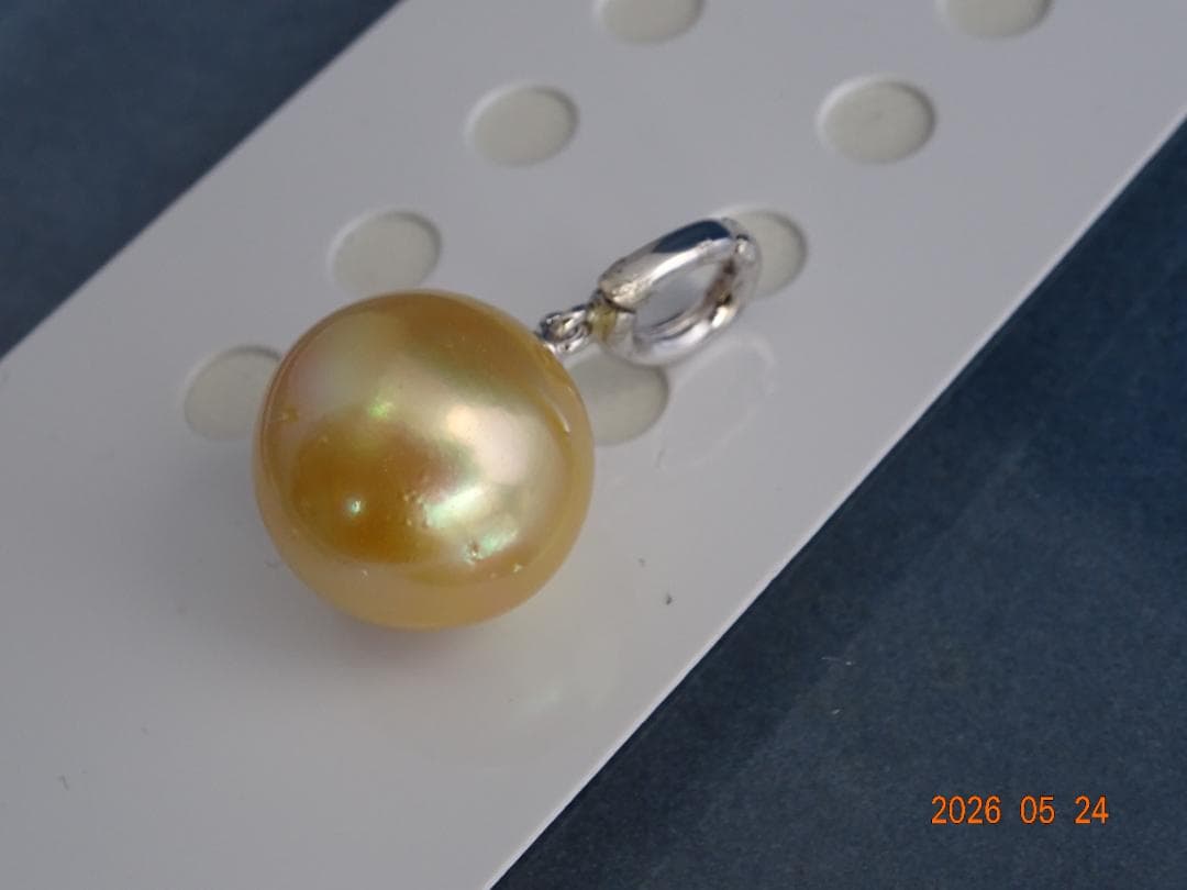 White butterfly pearl gold pendant necklace with 15.2x15.6mm pearl on SV925 sterling silver chain