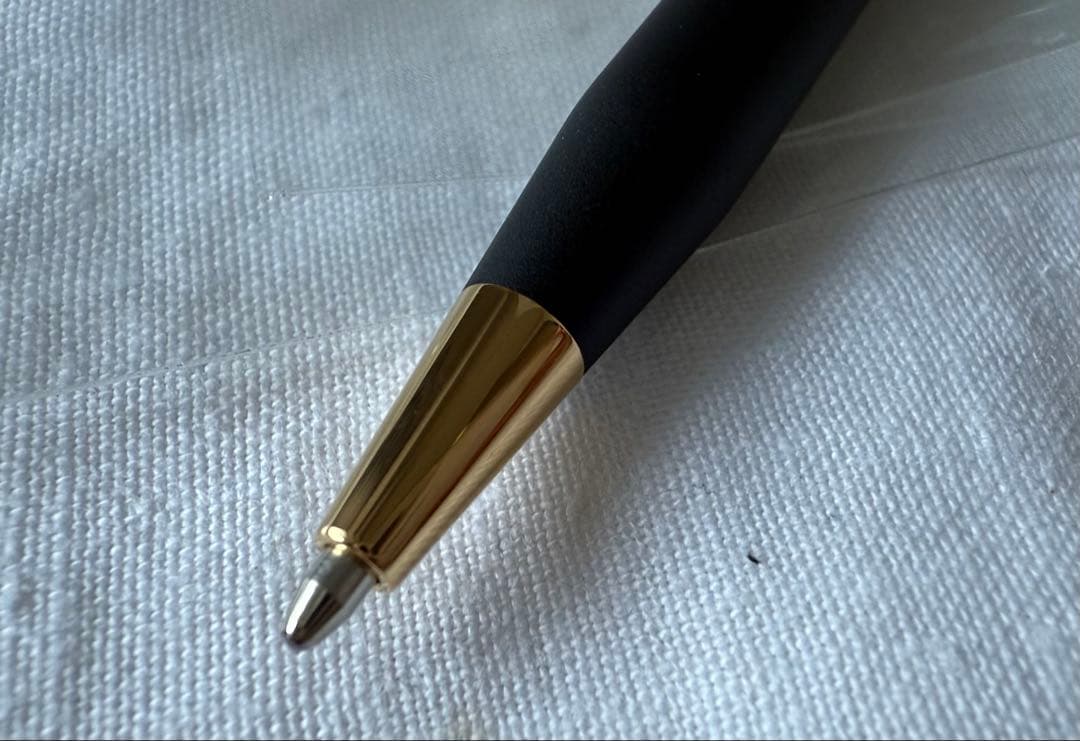 CROSS Classic Centennial black ballpoint pen with sleek design, no box, model クロス